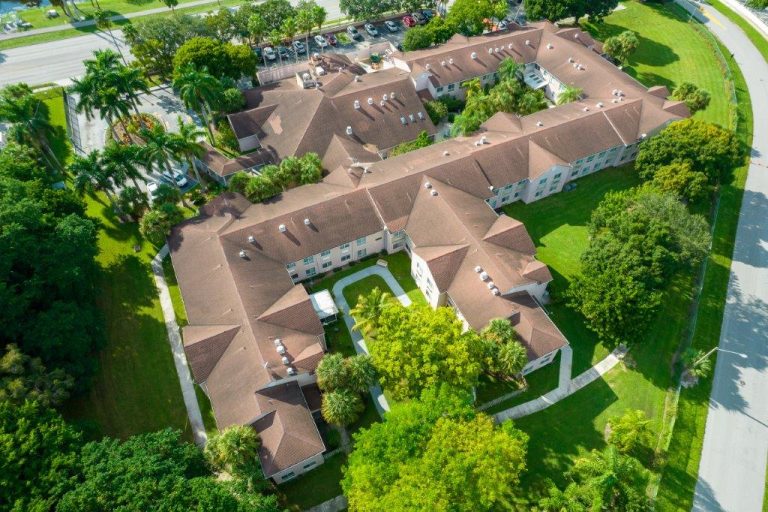 colonial assisted living at west palm beach 1 768x512