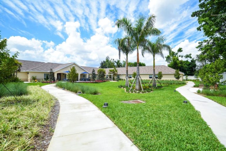 artis senior living of davie llc 768x512