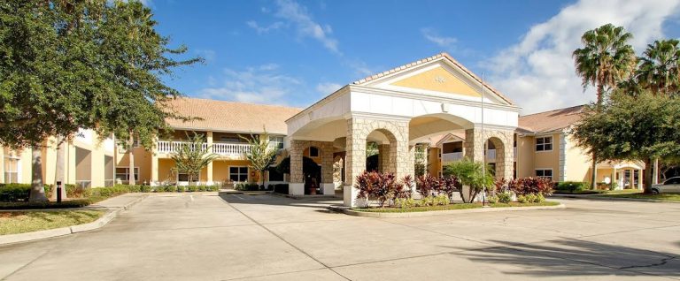 benton house of clermont 1 768x318
