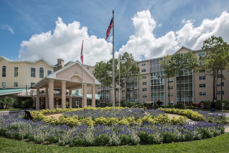 freedom plaza assisted living and memory care 1 768x513