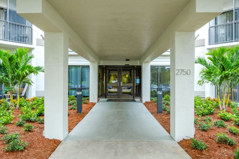 grand villa of clearwater 768x512