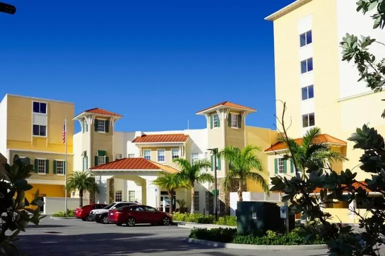 grand villa of palm bay 768x512