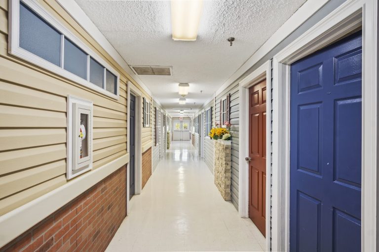 great american assisted living community at tampa 1 768x512