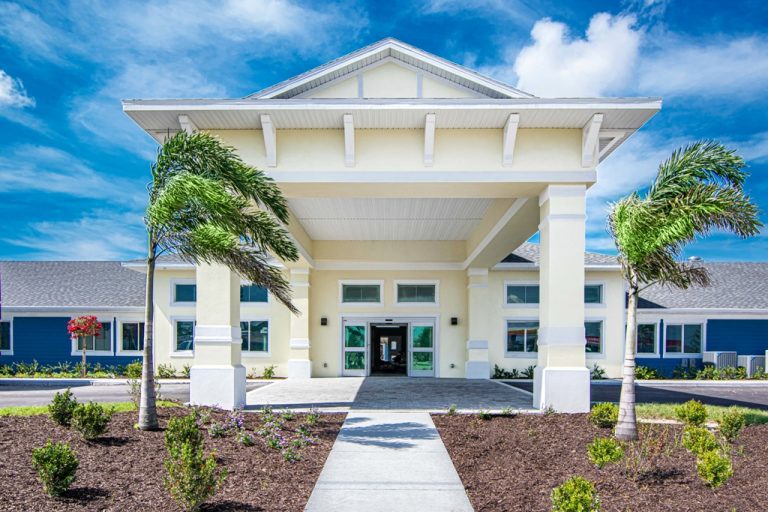 hampton manor of cape coral 1 768x512