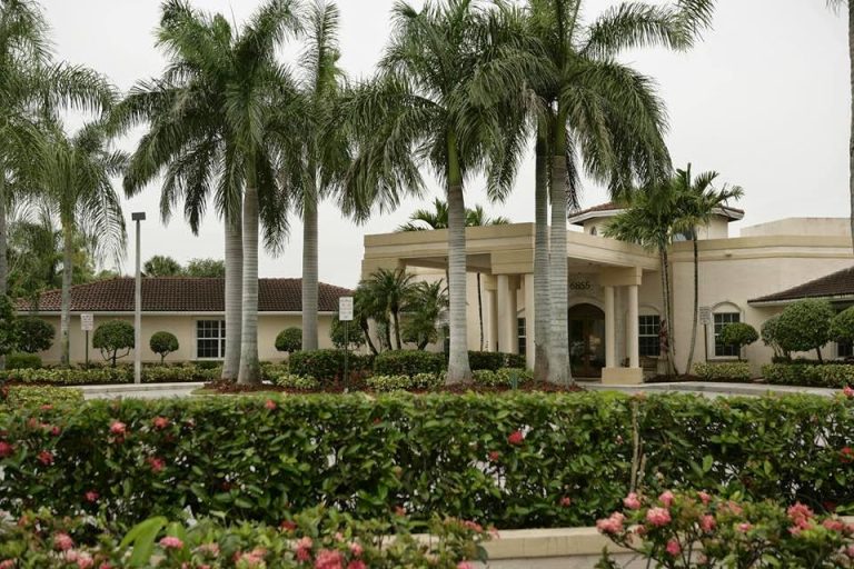 harborchase of tamarac 768x512