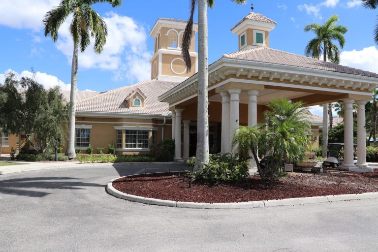 inn aston gardens at pelican pointe 1 768x512