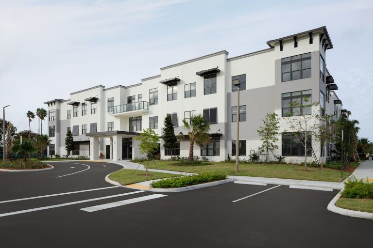 plantation senior living 768x512