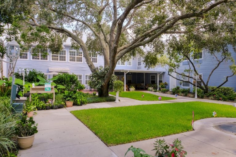 salterra senior living at largo 768x512