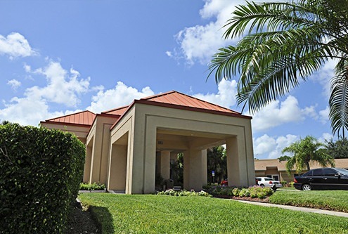 solaris senior living north naples