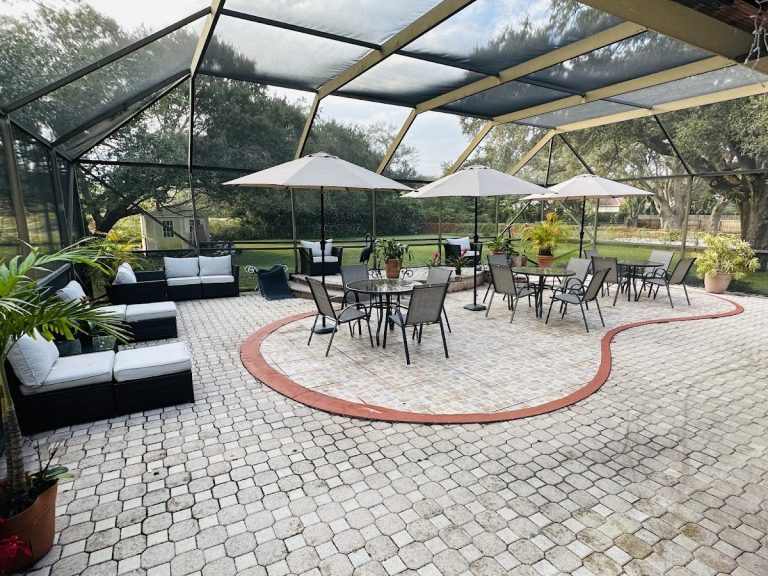 the villa of delray llc 768x576