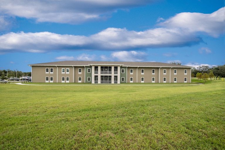 twin creeks assisted living and memory care 768x513
