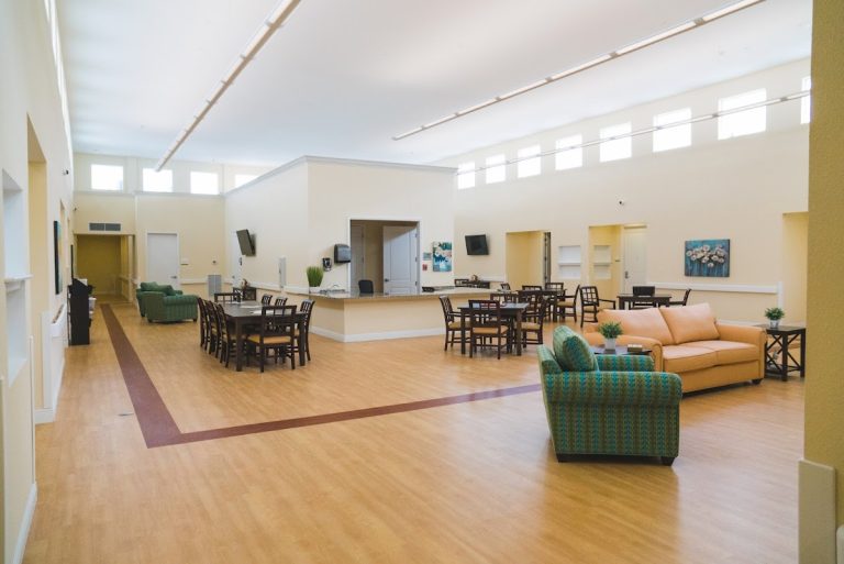 angels senior living at sarasota p4 768x513