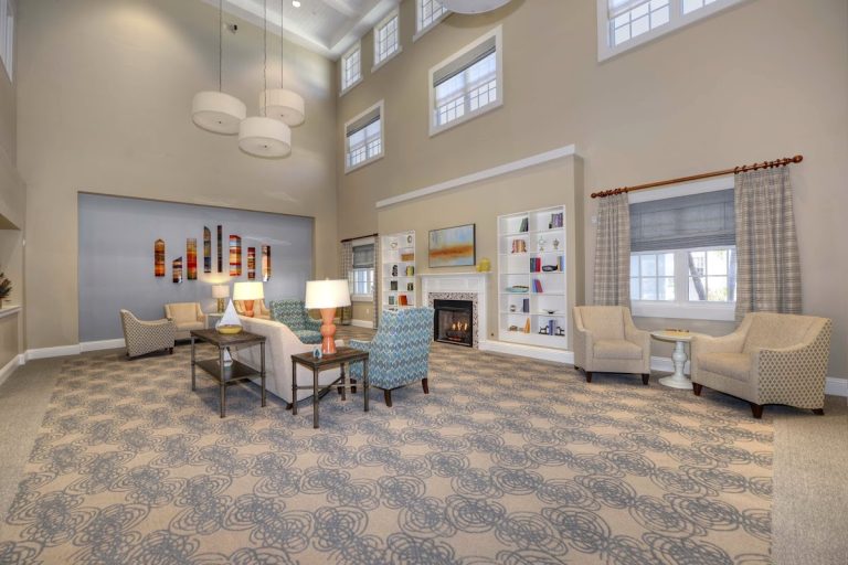 beach house naples assisted living memory care p3 768x512