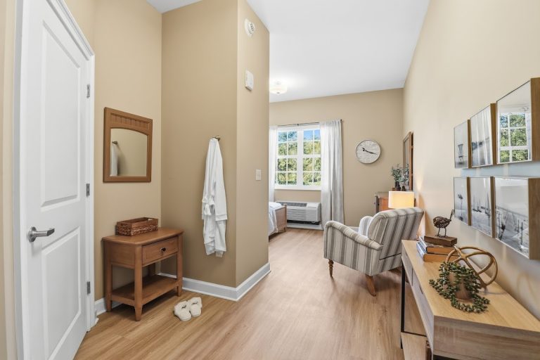 beach house naples assisted living memory care p5 768x512