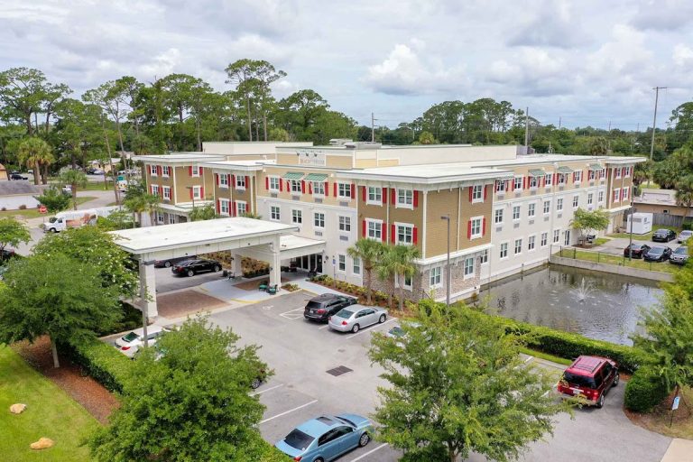 beach house senior living p3 768x512