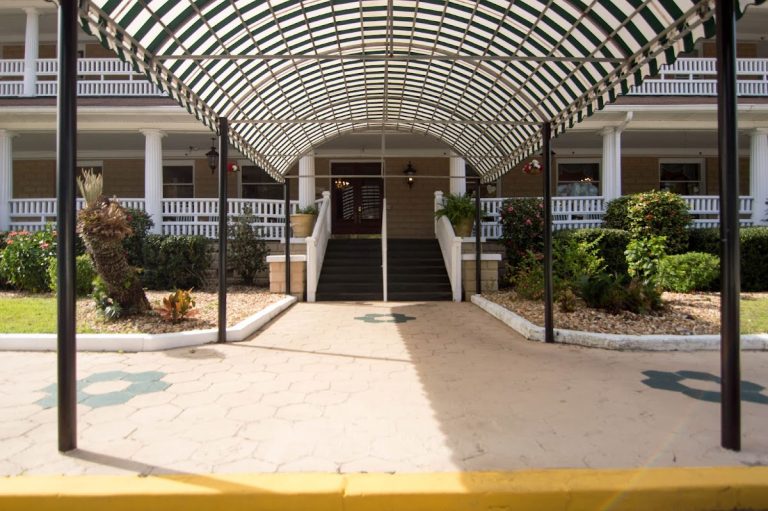 elevated estates edwinola llc p4 768x511
