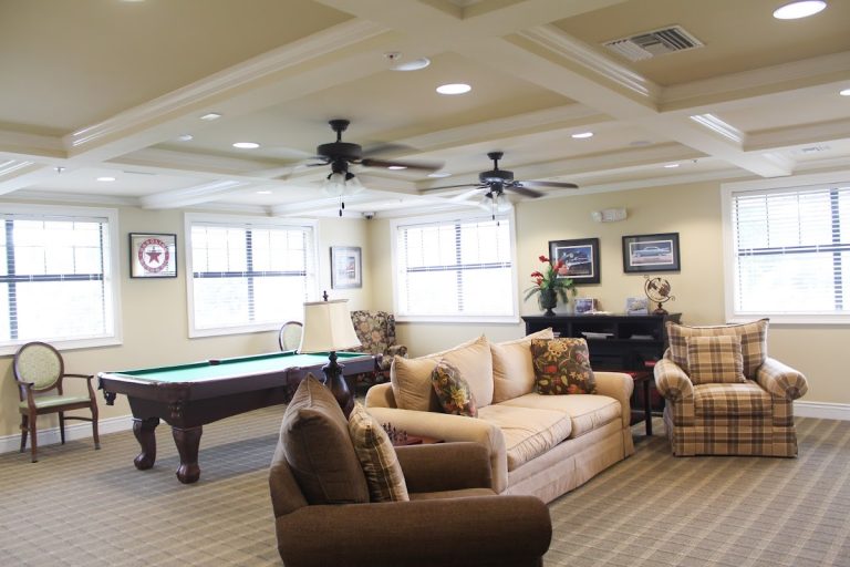 grace manor suites llc p3 768x512