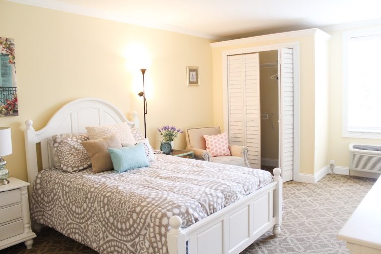 grace manor suites llc p4 768x512