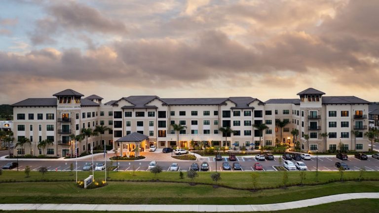 grand living at wellen park p3 768x432