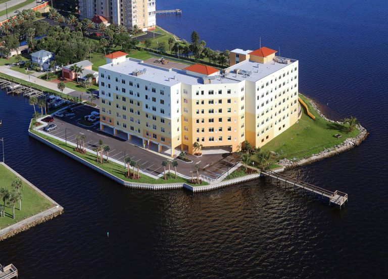 grand villa of palm bay p4 768x552
