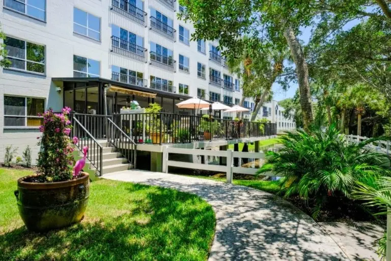 grand villa of sarasota 768x512