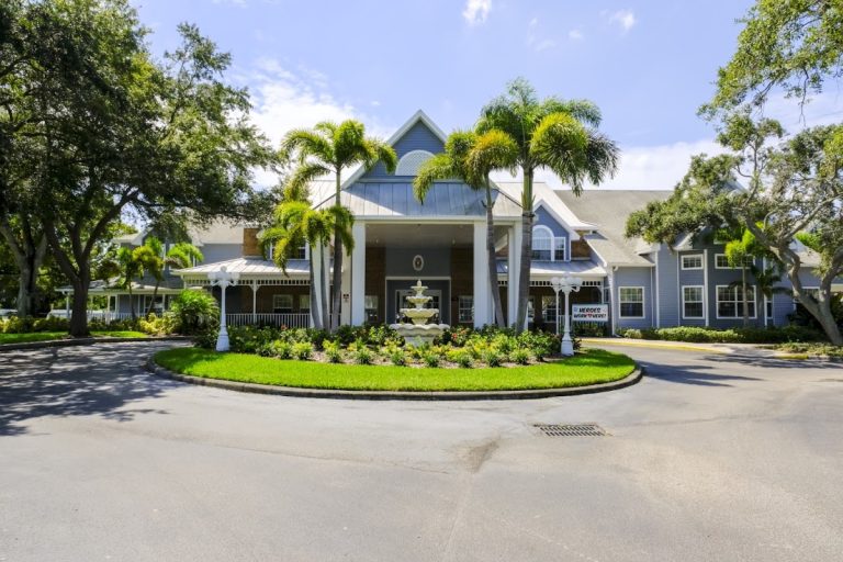 salterra senior living at largo p3 768x512