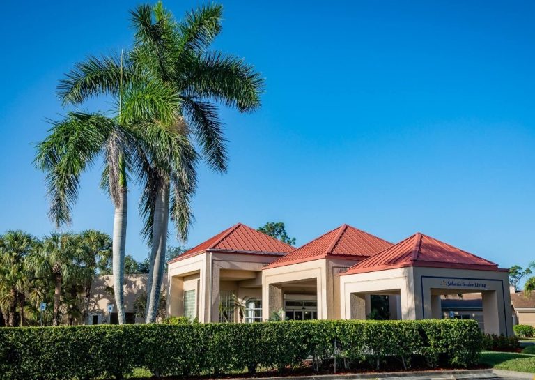solaris senior living north naples p3 768x545
