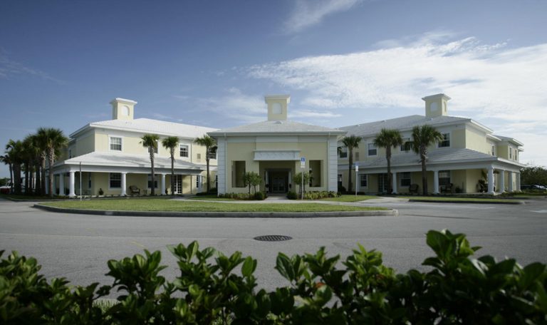 the barclay at vero beach assisted living p2 768x456