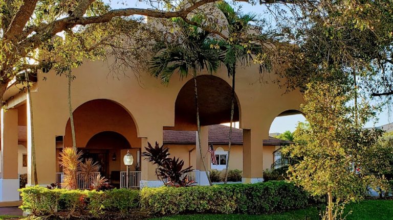 the colony club alf 768x431